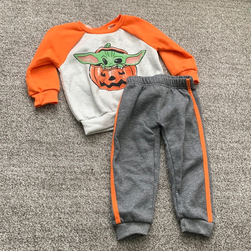2T Baby Yoda Halloween Theme Pumpkin Sweatpants and Sweatshirt Set